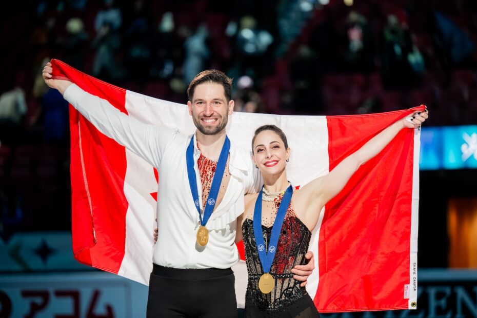 Pairs_Worlds24_Medals-photographer Danielle Earl